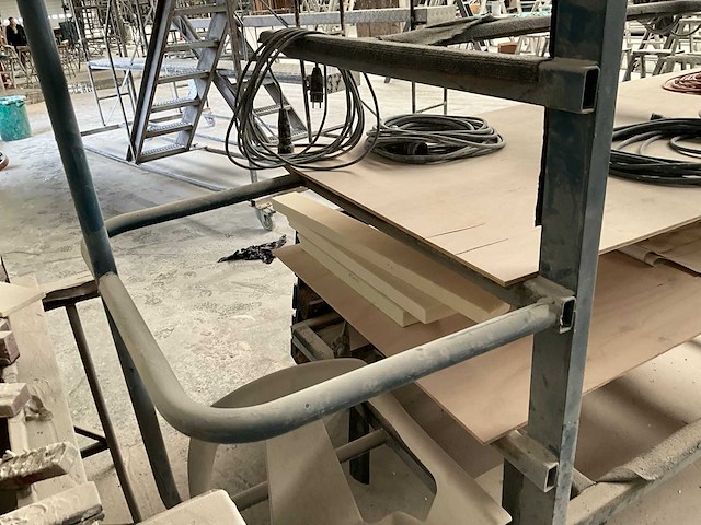 Metalen transportwagen - afbeelding 4 van  8