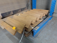 Metalen trap + houten tredes - afbeelding 4 van  4