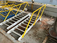 Metalen trap - afbeelding 3 van  4