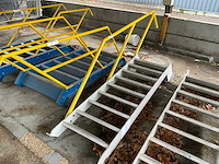 Metalen trap - afbeelding 1 van  3