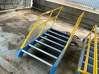 Metalen trap - afbeelding 1 van  4