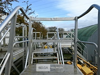 Metalen trap - afbeelding 4 van  6