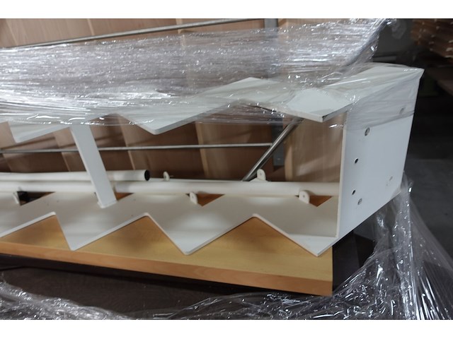 Metalen trap - afbeelding 3 van  4