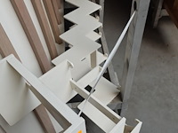Metalen trap - afbeelding 1 van  3