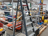 Metalen trapladder altrex - afbeelding 2 van  4