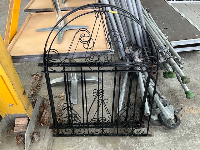 Metalen tuinpoort (3x) - afbeelding 1 van  3
