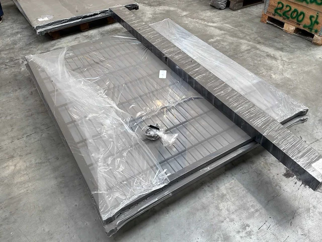 Metalen tuinpoort - afbeelding 1 van  5