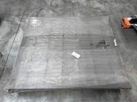 Metalen tuinpoort