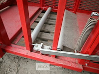 Metalen veiligheidskooi - afbeelding 5 van  7