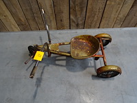Metalen vintage driewieler - afbeelding 2 van  3