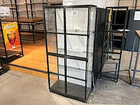 Metalen vitrinekast - afbeelding 1 van  4