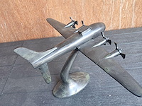 Metalen vliegtuig bommenwerper wo2 b-17 flying fortress.met gepatineerde afwerking l 340mm b 560mm h 270mm - afbeelding 4 van  5