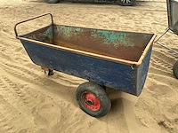Metalen voederbak - afbeelding 2 van  5