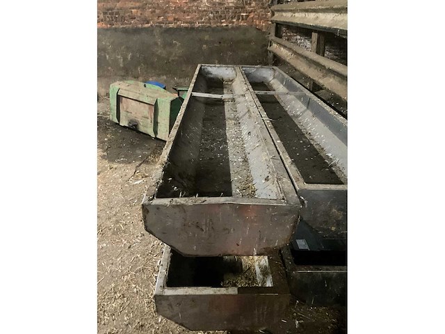 Metalen voederbakken (2x) - afbeelding 3 van  5