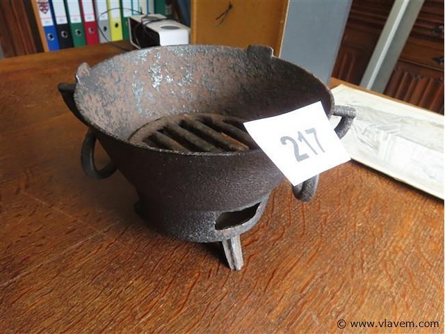 Metalen vuurkorfje - afbeelding 1 van  3