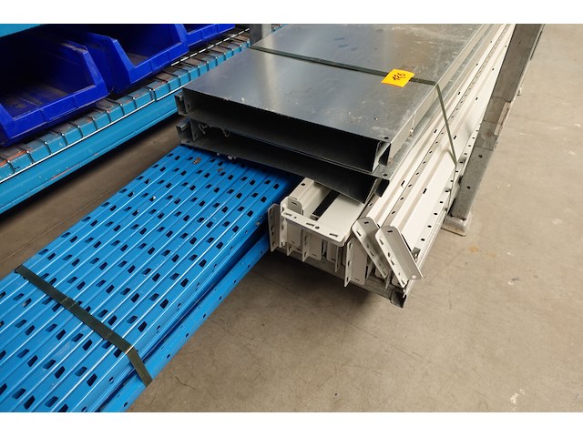 Metalen wandrek - afbeelding 3 van  6