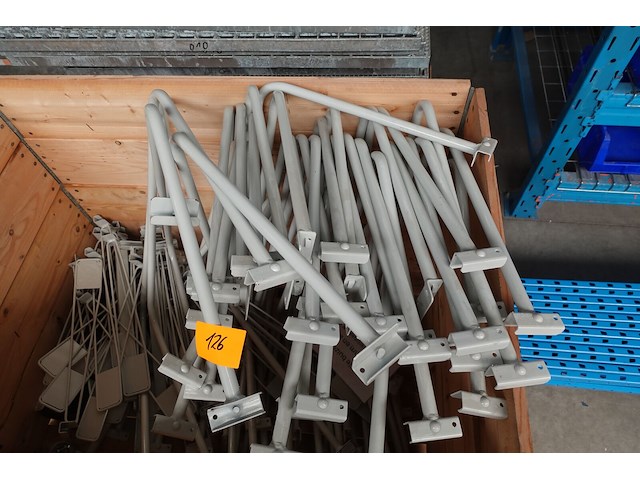 Metalen wandrek - afbeelding 4 van  6