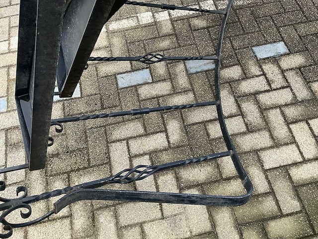 Metalen wenteltrap - afbeelding 4 van  6