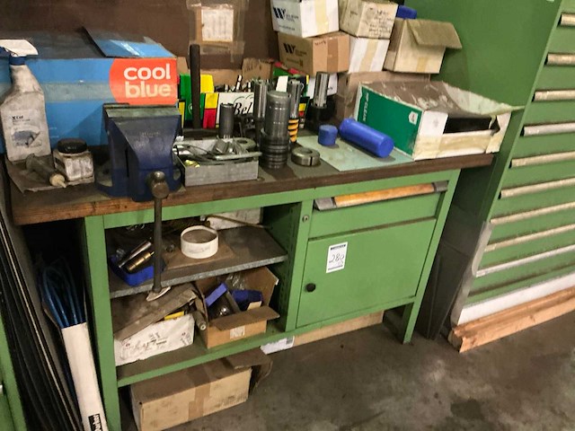 Metalen werkbank (2x) - afbeelding 1 van  10