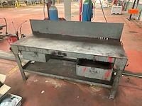 Metalen werkbank met opstaande rugwand en 2 laden - afbeelding 2 van  3