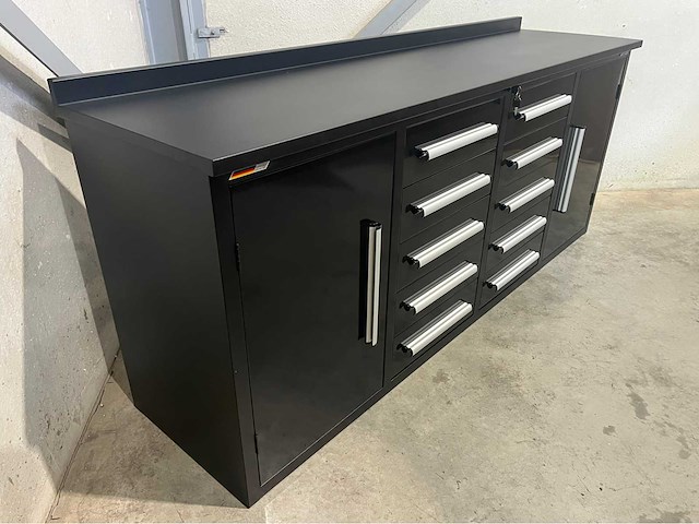 Metalen werkbank - afbeelding 10 van  14