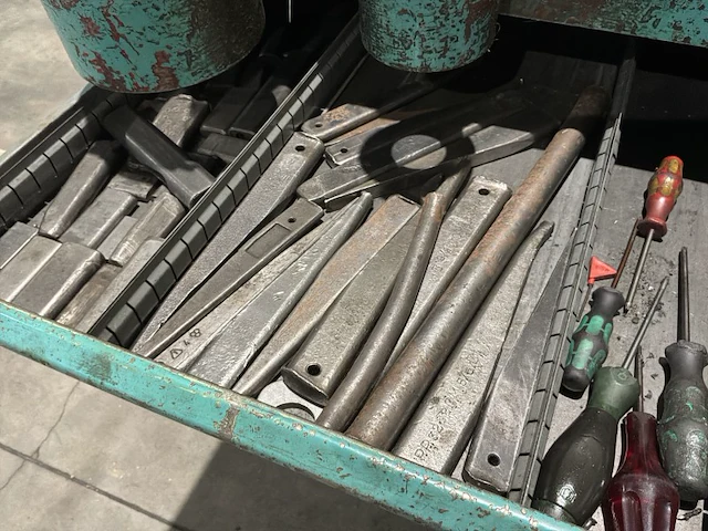 Metalen werkbank - afbeelding 3 van  17