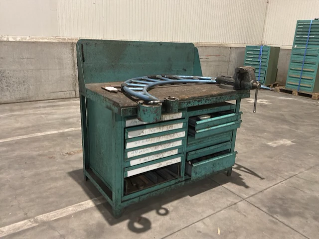 Metalen werkbank - afbeelding 10 van  17