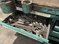 Metalen werkbank - afbeelding 14 van  17