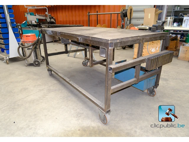 Metalen werkbank - afbeelding 1 van  9