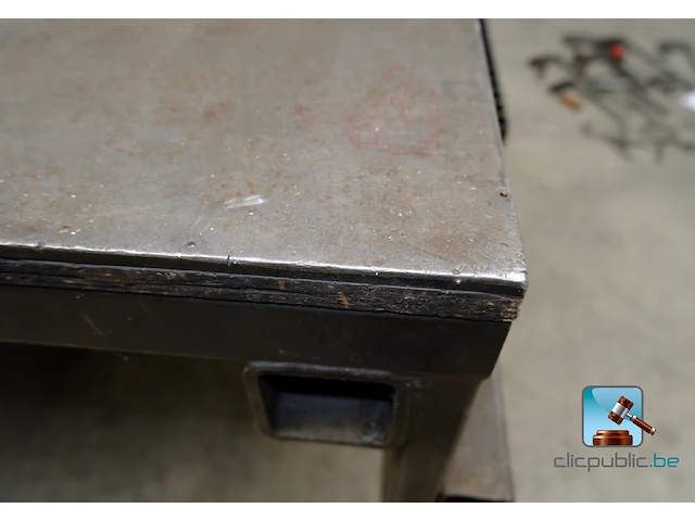 Metalen werkbank - afbeelding 3 van  9