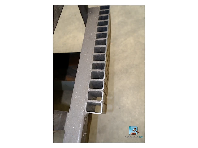 Metalen werkbank - afbeelding 5 van  9