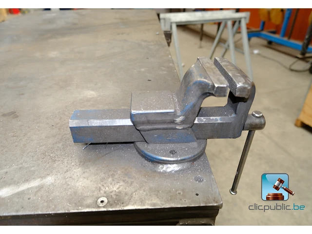 Metalen werkbank - afbeelding 6 van  9