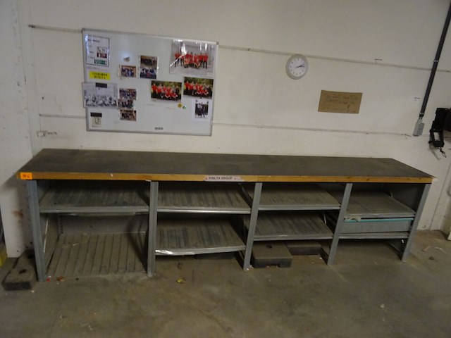 Metalen werkbank - afbeelding 1 van  4