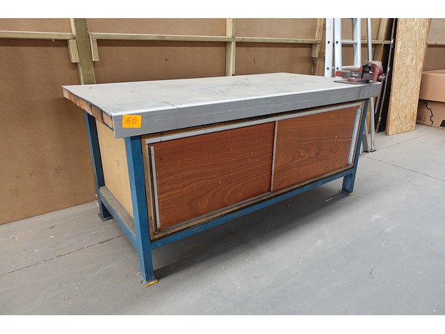 Metalen werkbank - afbeelding 2 van  7