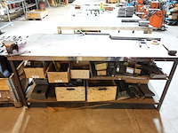 Metalen werkbank - afbeelding 1 van  4