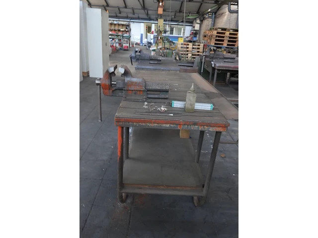 Metalen werkbank - afbeelding 2 van  5