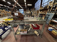 Metalen werkbank - afbeelding 1 van  7