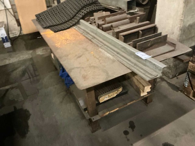 Metalen werkbank - afbeelding 2 van  5