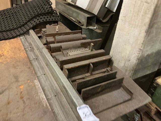 Metalen werkbank - afbeelding 4 van  5