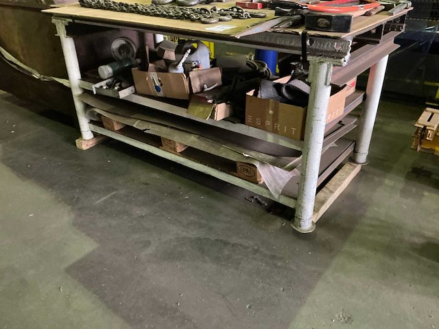 Metalen werkbank - afbeelding 2 van  3