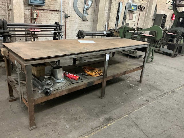 Metalen werkbank - afbeelding 3 van  3