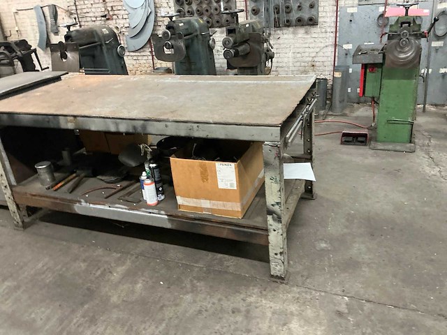 Metalen werkbank - afbeelding 3 van  7