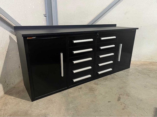 Metalen werkbank - afbeelding 1 van  14