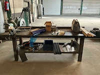 Metalen werkbank - afbeelding 1 van  7
