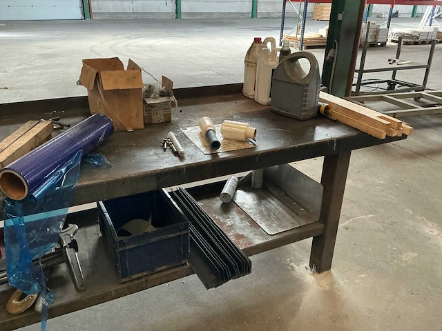 Metalen werkbank - afbeelding 6 van  7