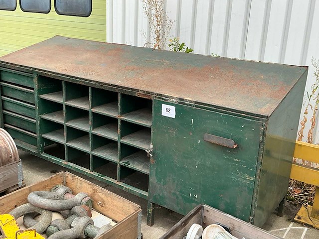Metalen werkbank - afbeelding 2 van  2