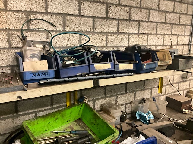 Metalen werkbanken (2x) - afbeelding 2 van  13