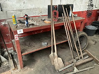 Metalen werkbanken en kasten (4x) - afbeelding 1 van  8