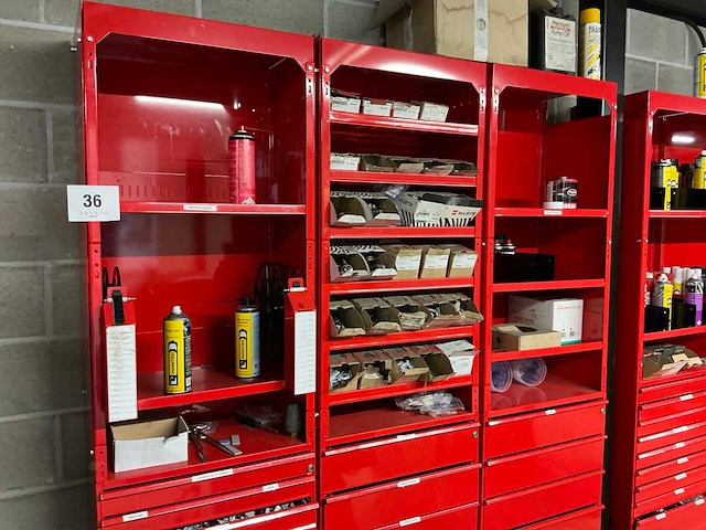 Metalen werkkast met inhoud (15x) - afbeelding 20 van  34