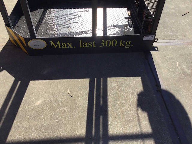 Metalen werkkooi - afbeelding 5 van  10